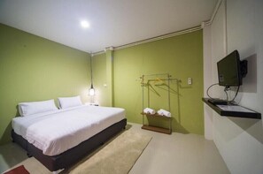 Standard Double Room | Free minibar, blackout drapes, free WiFi, bed sheets - First Residence (Mae Rim)