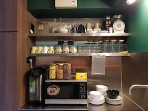 Shared fridge, microwave - Wink @ Mosque Street (Singapore)