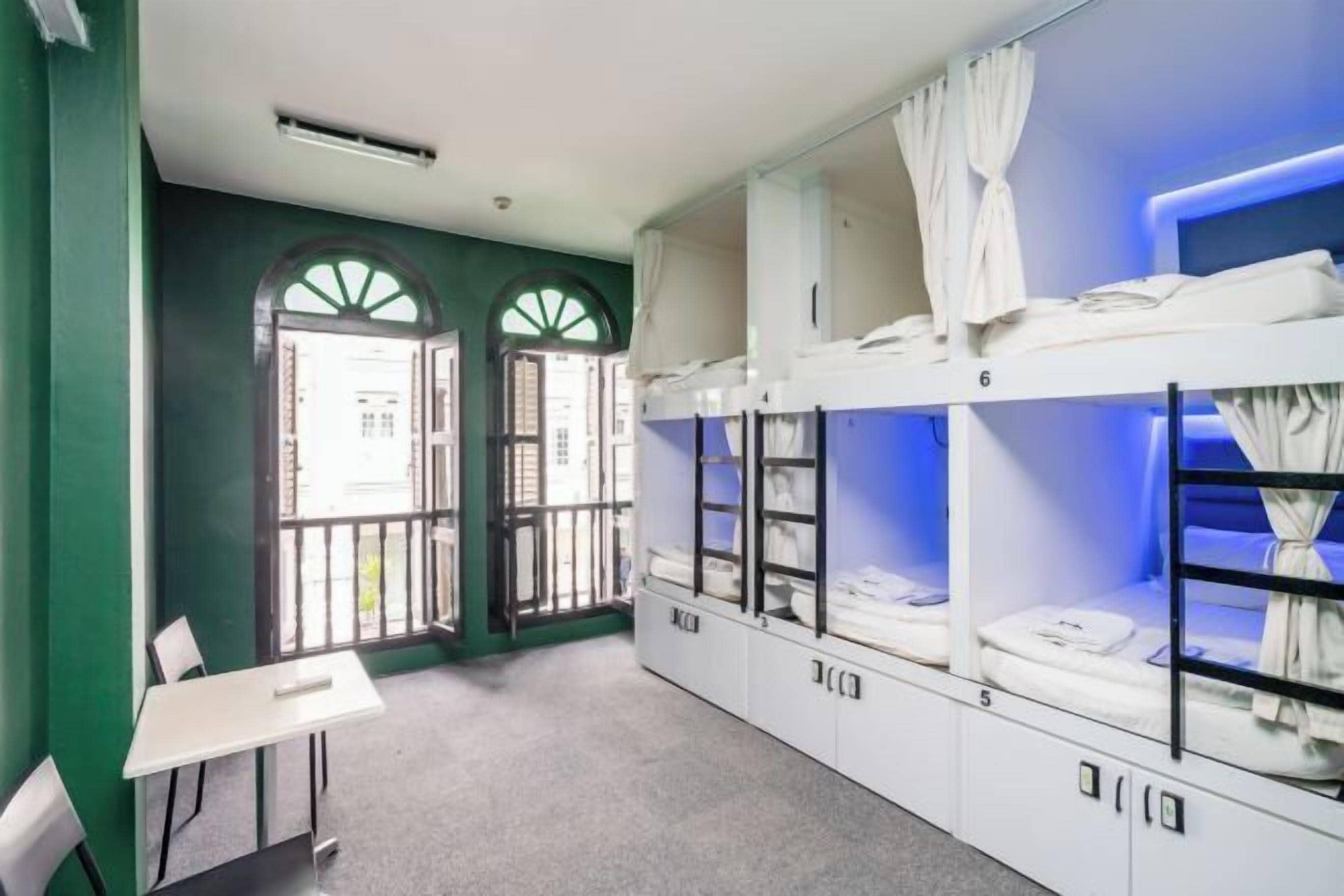 In-room safe, soundproofing, iron/ironing board, free WiFi