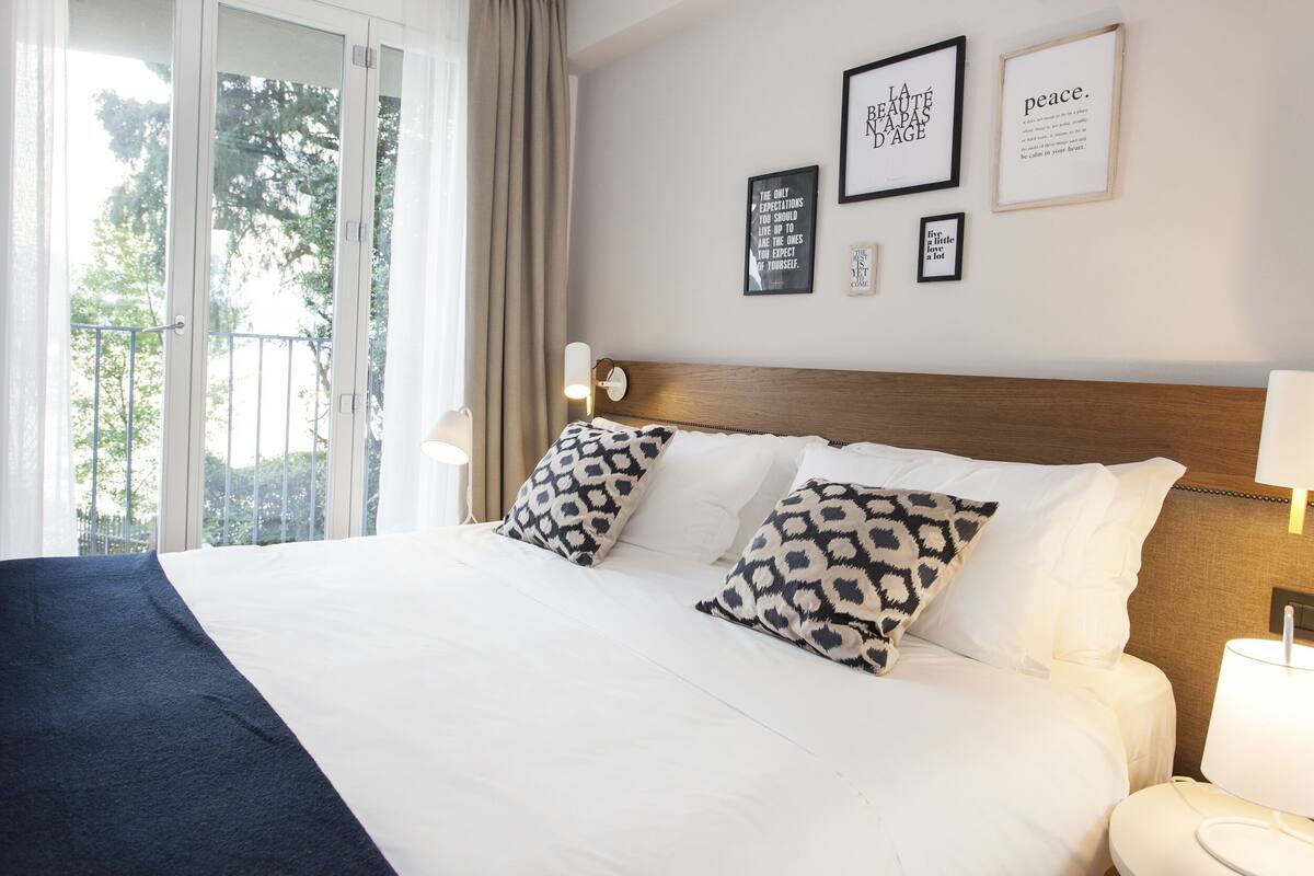 double room, partial lake view | view from room