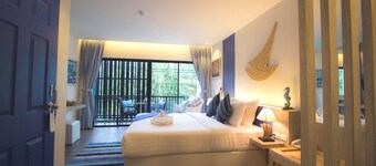 The Blue Pearl Kata Hotel