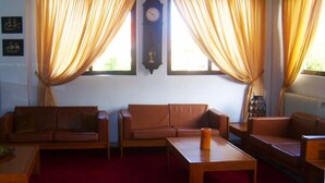 Sala de estar en el lobby