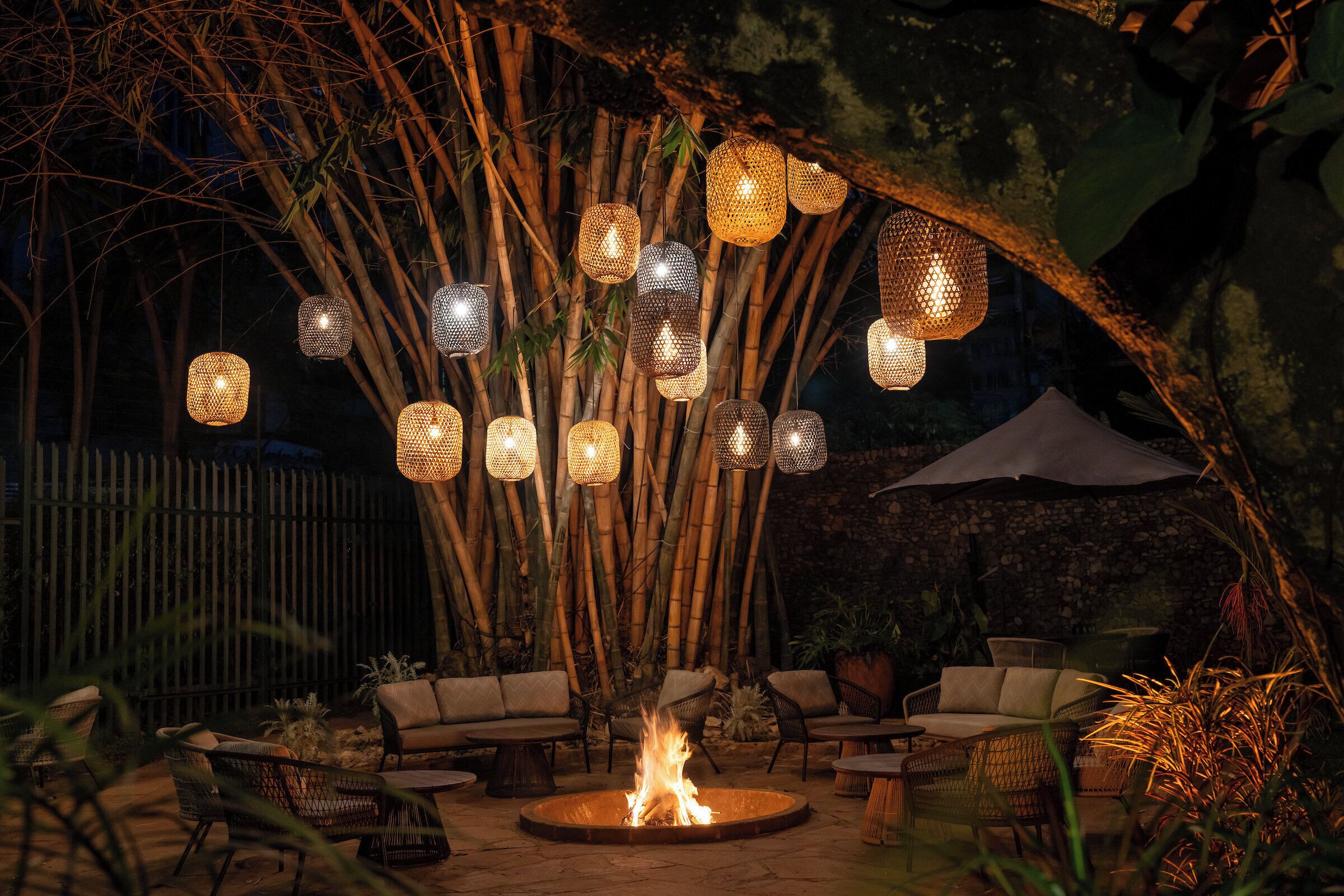 المنشأة من الداخل