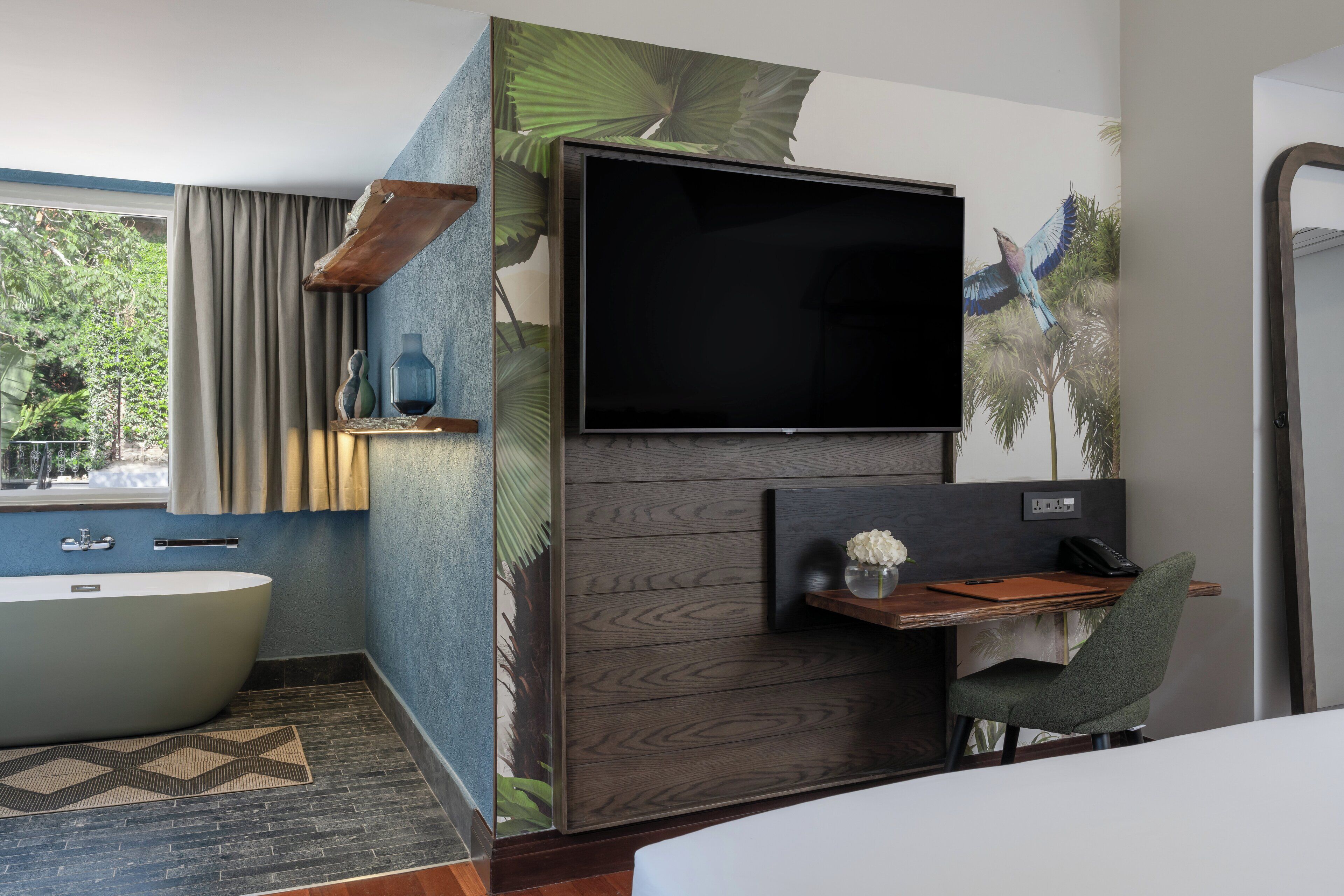 1 King Suite | Sängtillbehör av högsta kvalitet och värdeförvaringsskåp på rummet