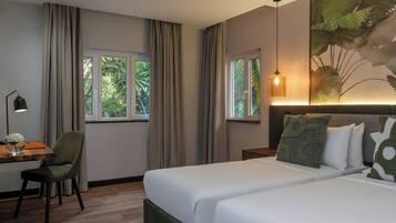 Premium Room, 2 Single Beds | Premium bedding, in-room safe, desk, laptop workspace