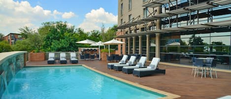 Outdoor pool, sun loungers