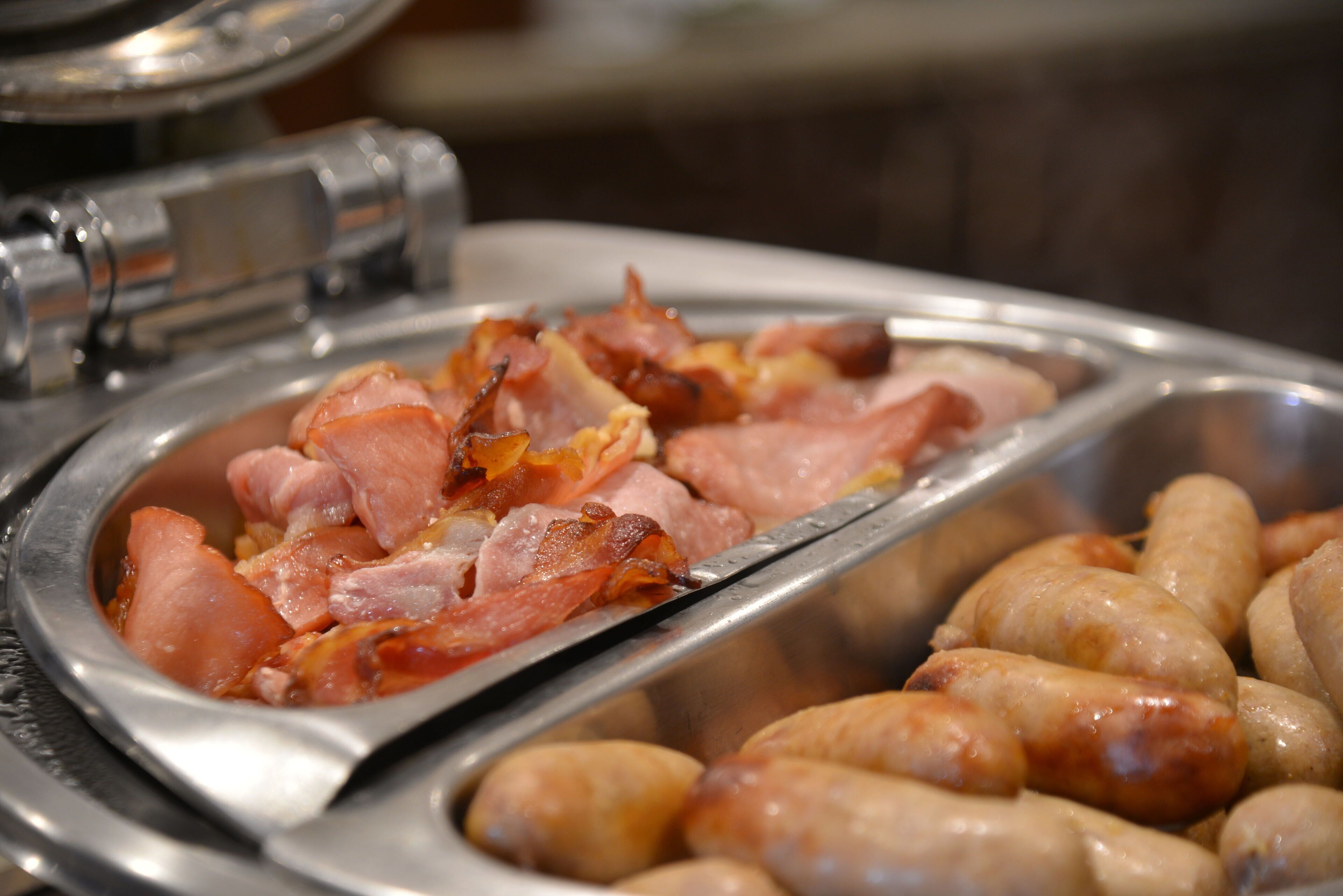 daily english breakfast (zar 165 per person)