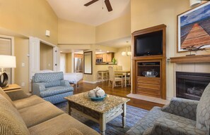 1 bedroom, premium bedding, iron/ironing board, WiFi - WorldMark South Shore (Zephyr Cove)