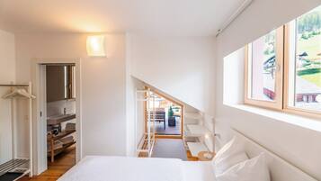 LÀgenhet Panoramic - 1 sovrum - terrass - utsikt mot bergen | Ljudisolering, gratis wi-fi och sÀngklÀder