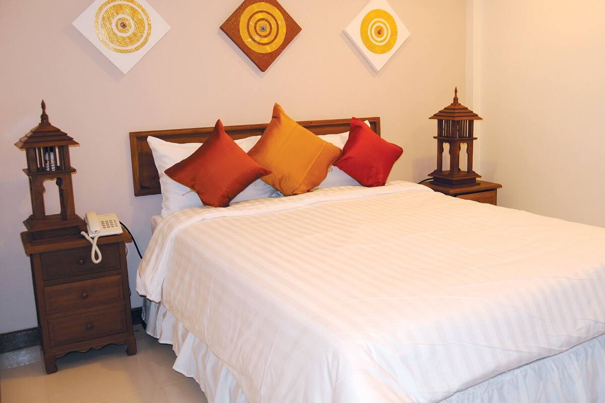 Superior Room, No Windows | In-room safe, desk, free WiFi