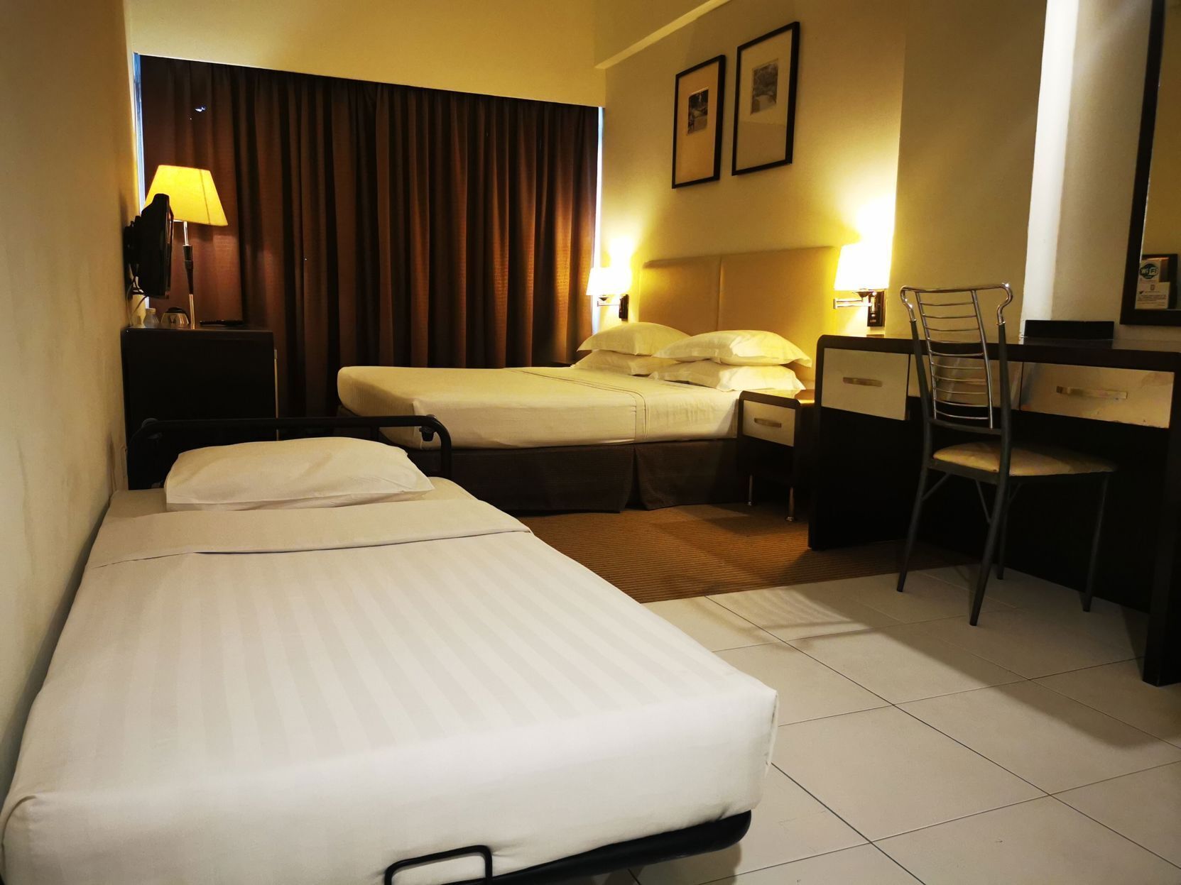 In-room safe, iron/ironing board, free WiFi