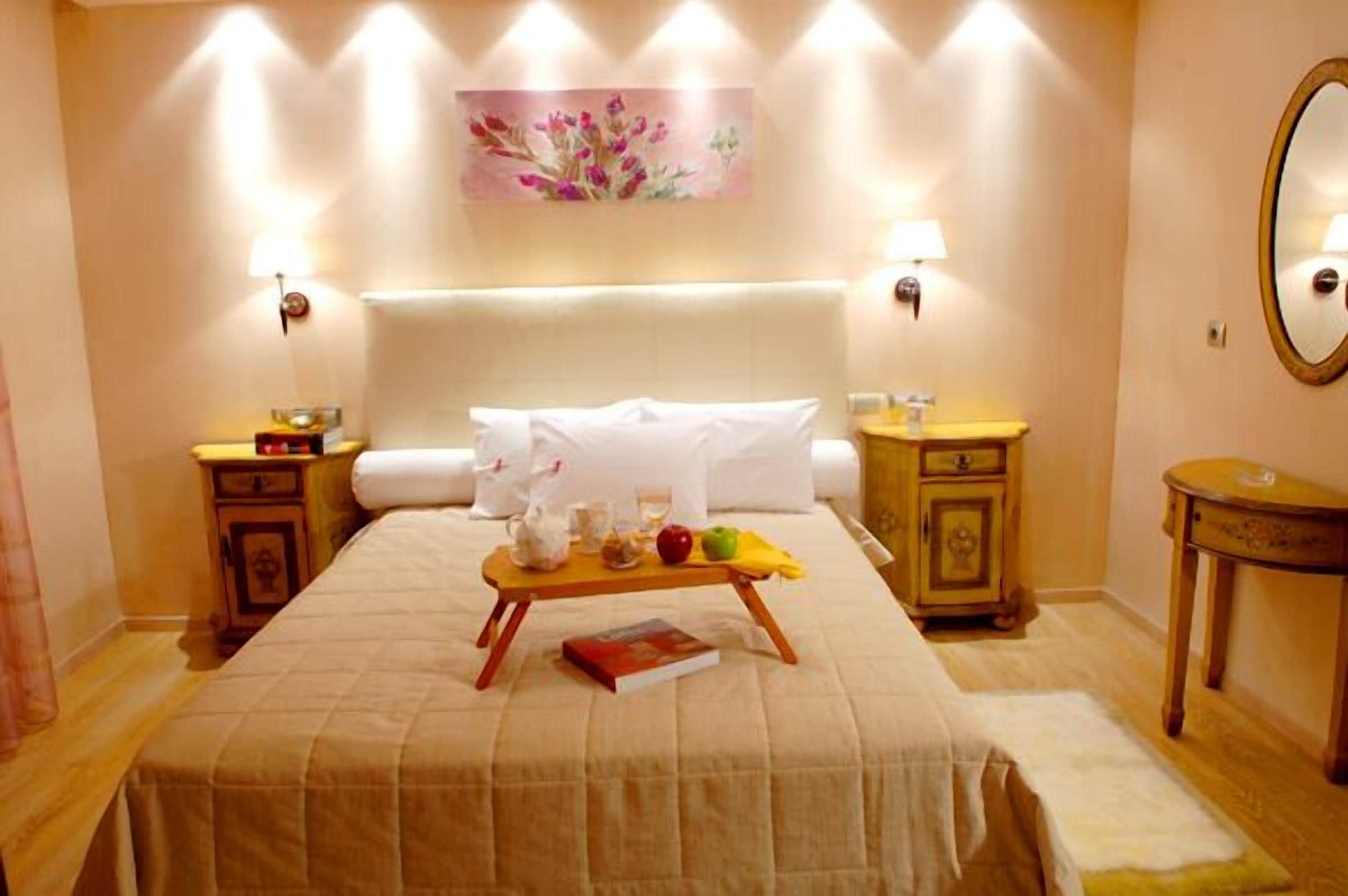 hypo-allergenic bedding, in-room safe, soundproofing, iron/ironing board