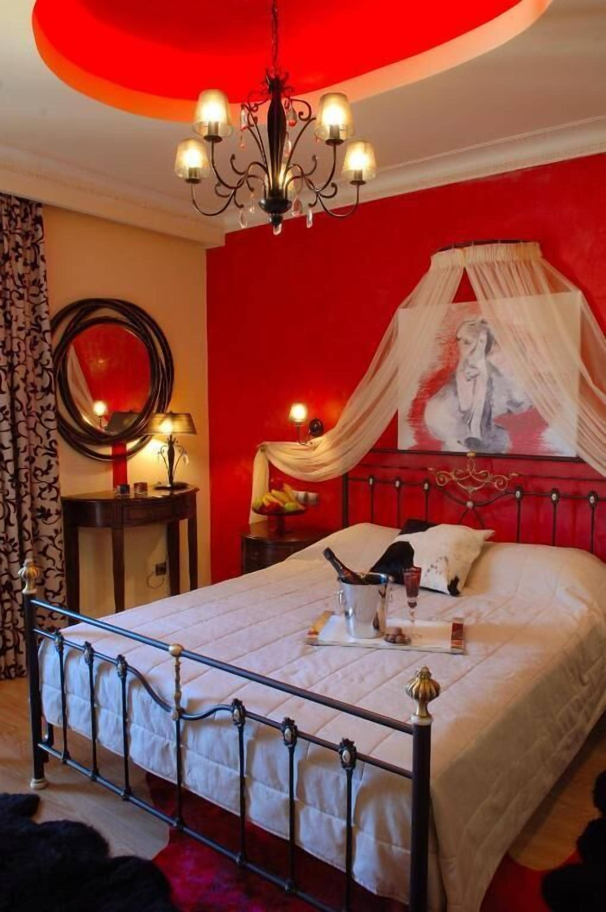 Hypo-allergenic bedding, in-room safe, soundproofing, iron/ironing board