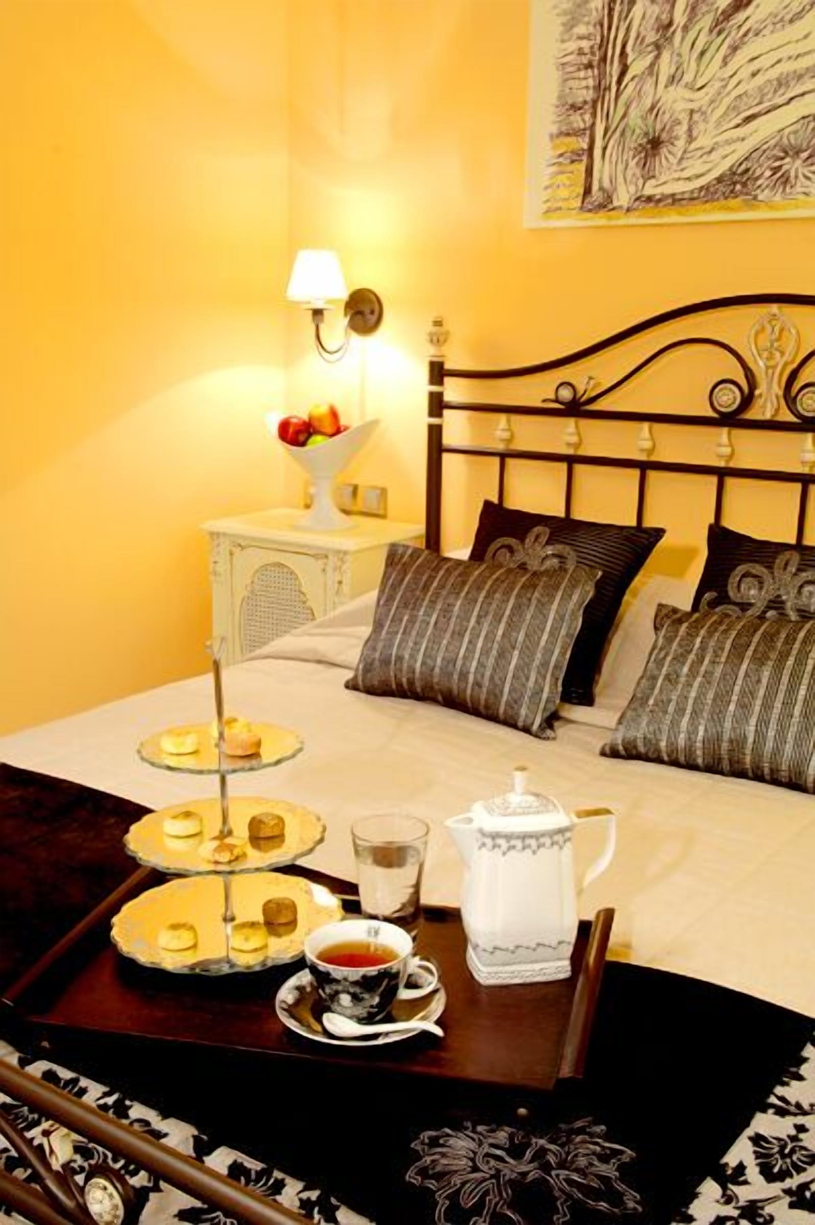 standard double / twin room | hypo-allergenic bedding, in-room safe, soundproofing, iron/ironing board