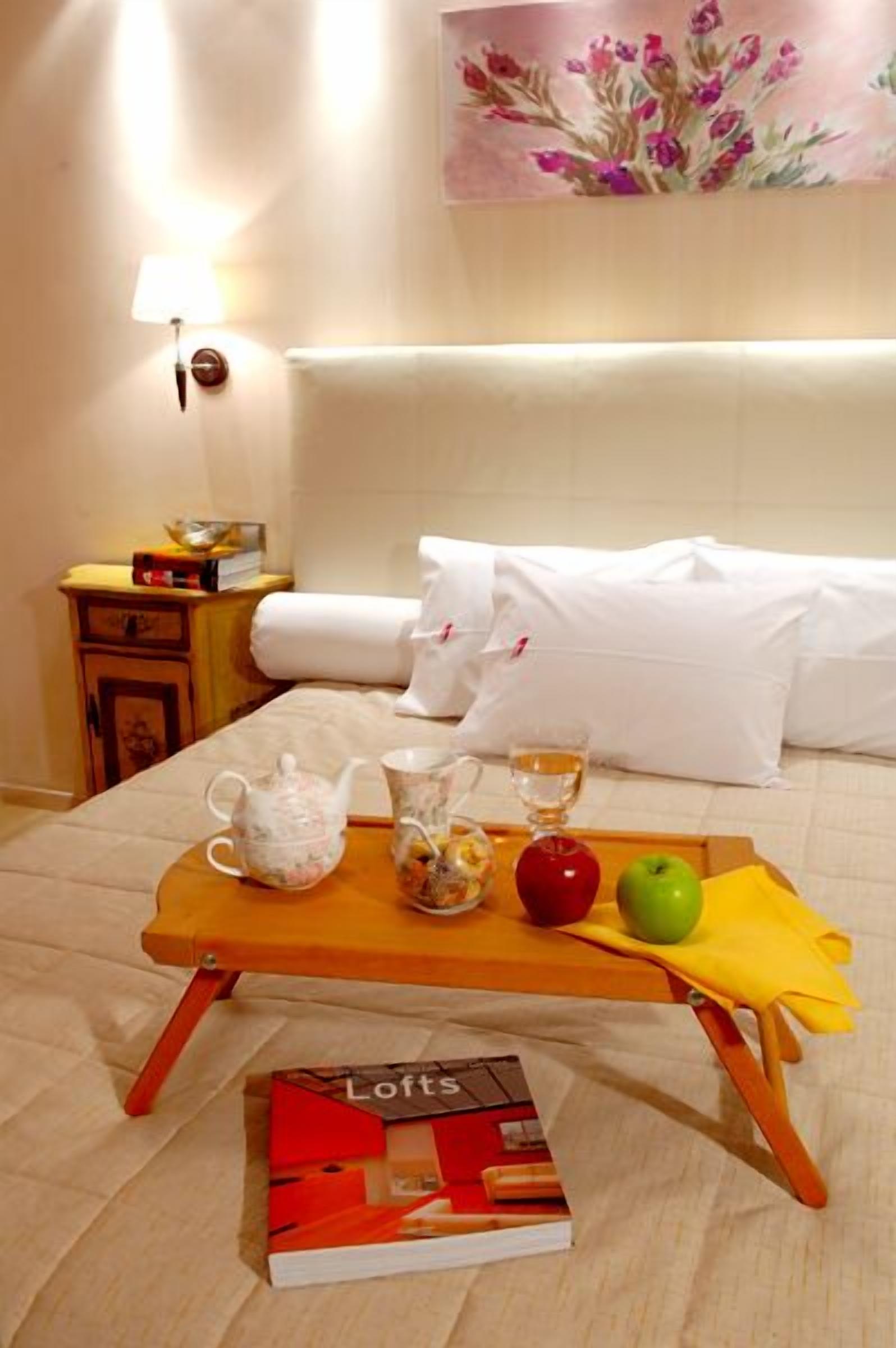 hypo-allergenic bedding, in-room safe, soundproofing, iron/ironing board