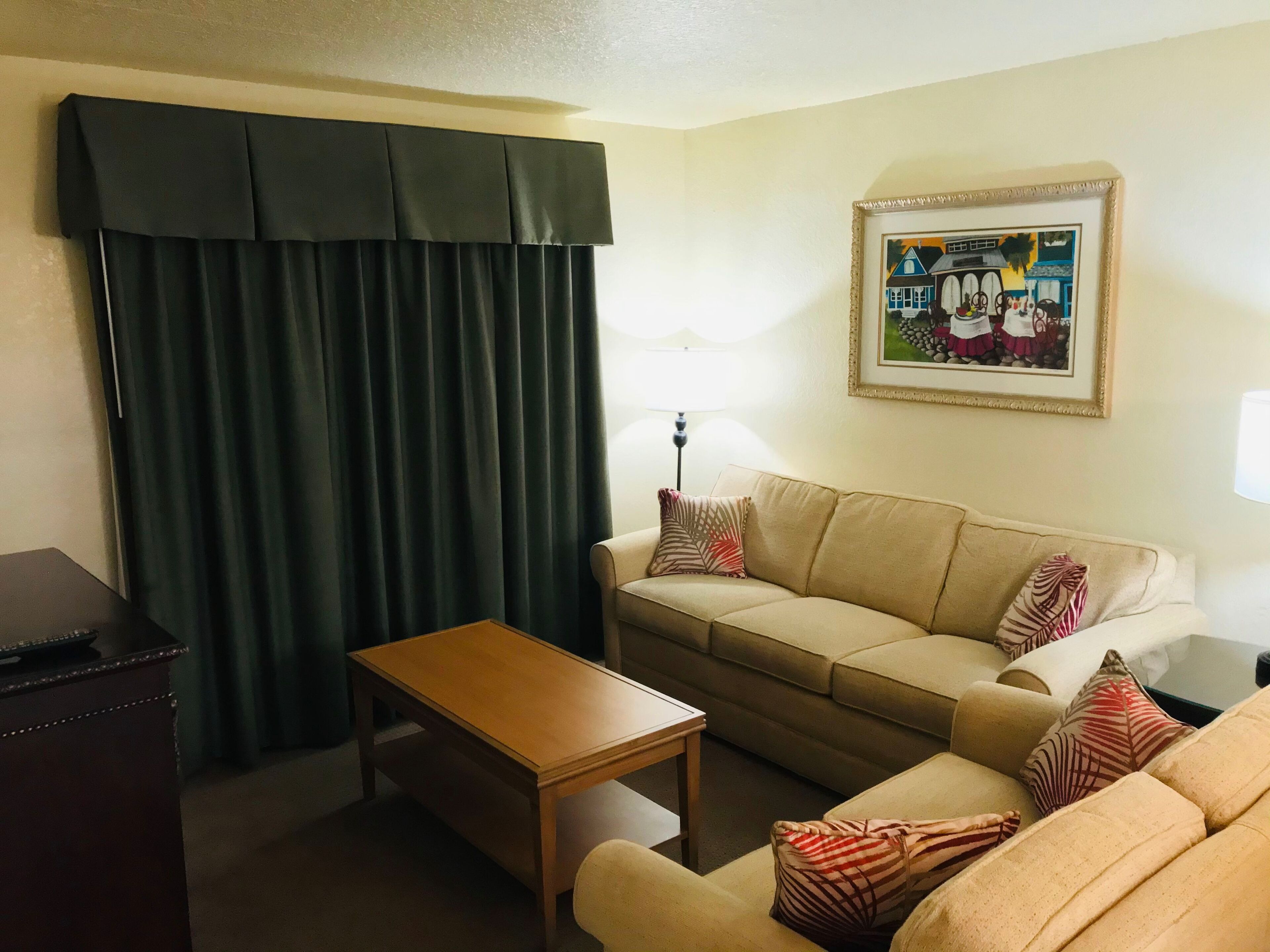 42-inch tv with cable channels