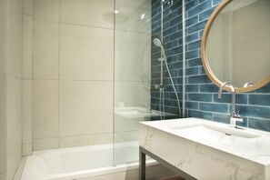 Regadera en el baño