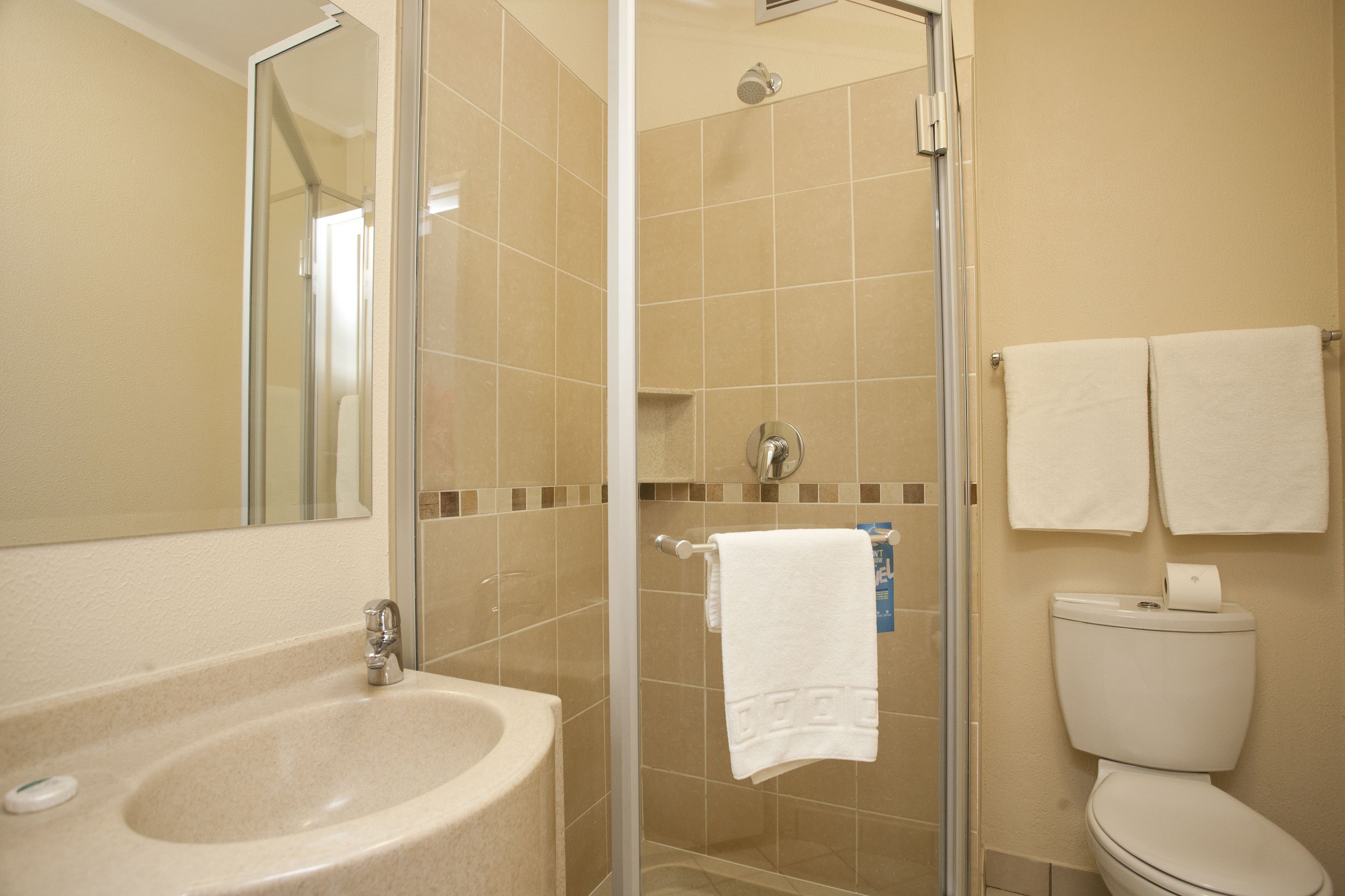 shower, free toiletries, hair dryer, towels