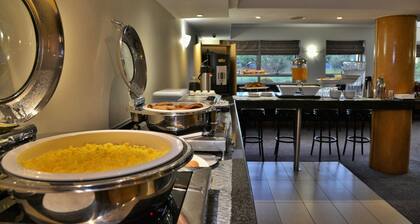 Road Lodge Carnival City