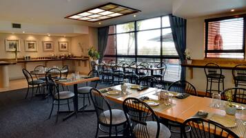 Daily buffet breakfast for a fee