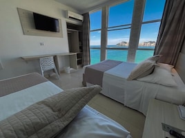 Minibar, cortinas blackout, cunas gratuitas y wifi gratis 