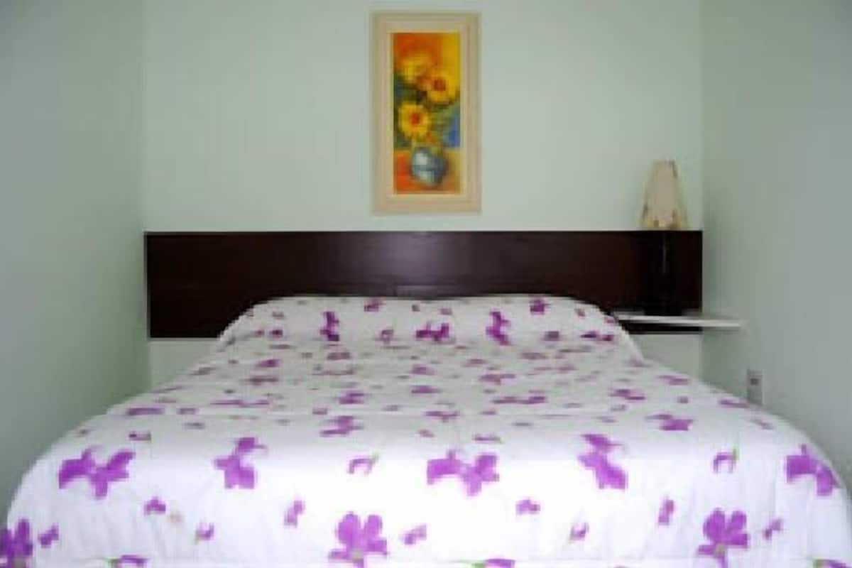 Standard Room | Minibar, blackout curtains, iron/ironing board, free WiFi