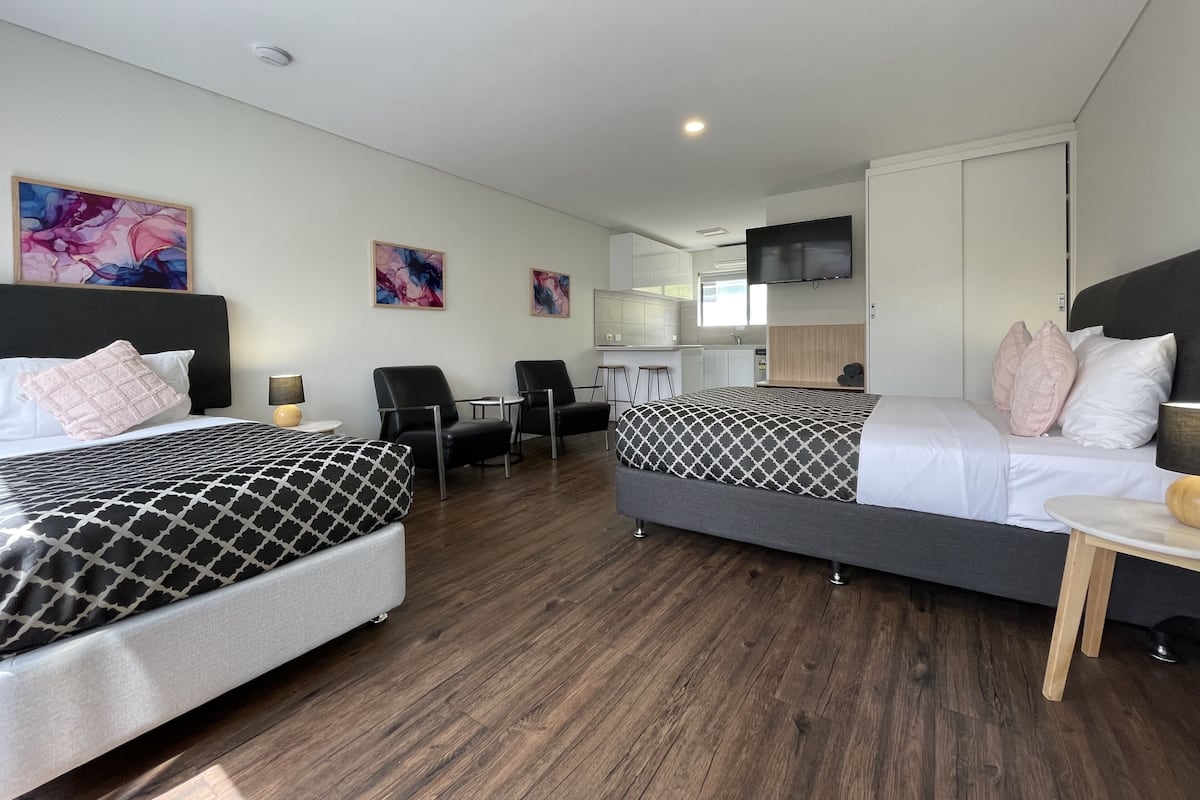 Habitación superior con 2 camas individuales | Sábanas de algodón egipcio y ropa de cama hipoalergénica