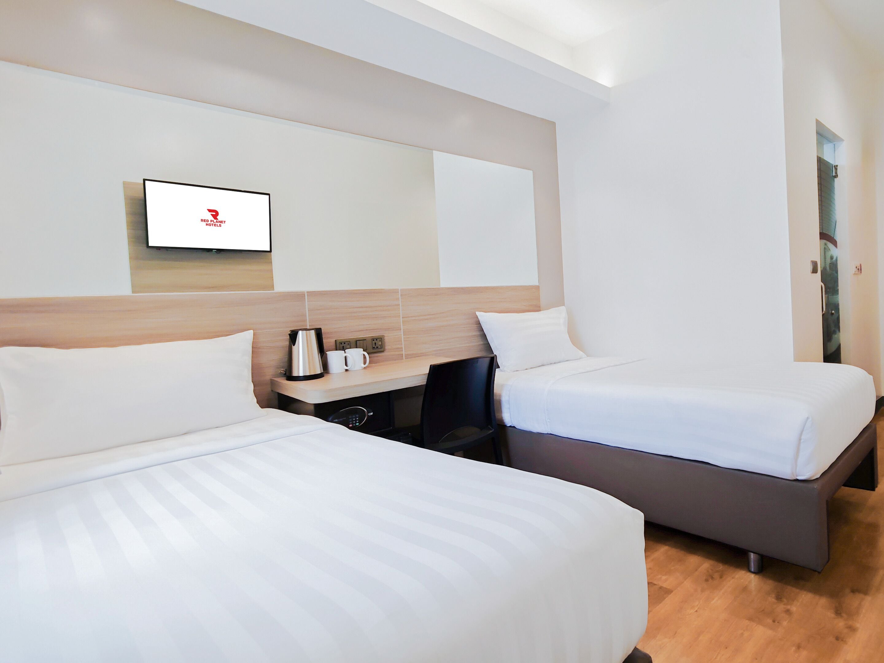 Chambre Ville avec lits jumeaux