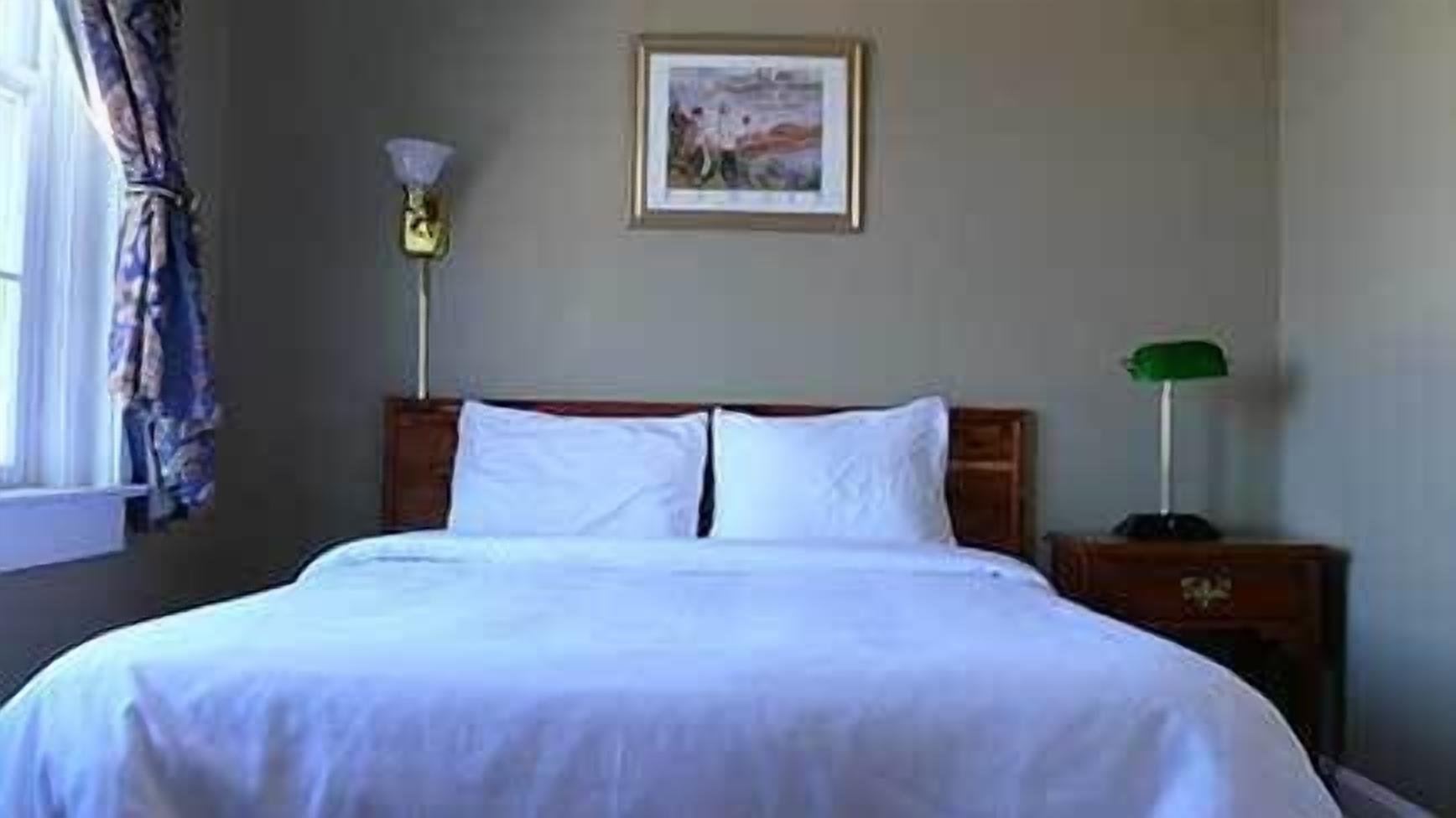 junior room | 1 bedroom, individually furnished, iron/ironing board, free wifi