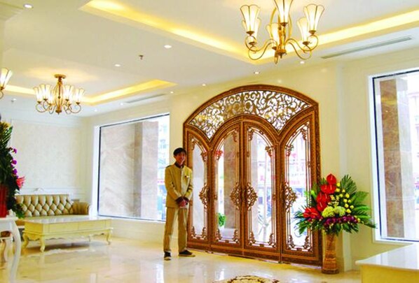 Interior entrance - City Bay Palace Hotel (Ha Long)