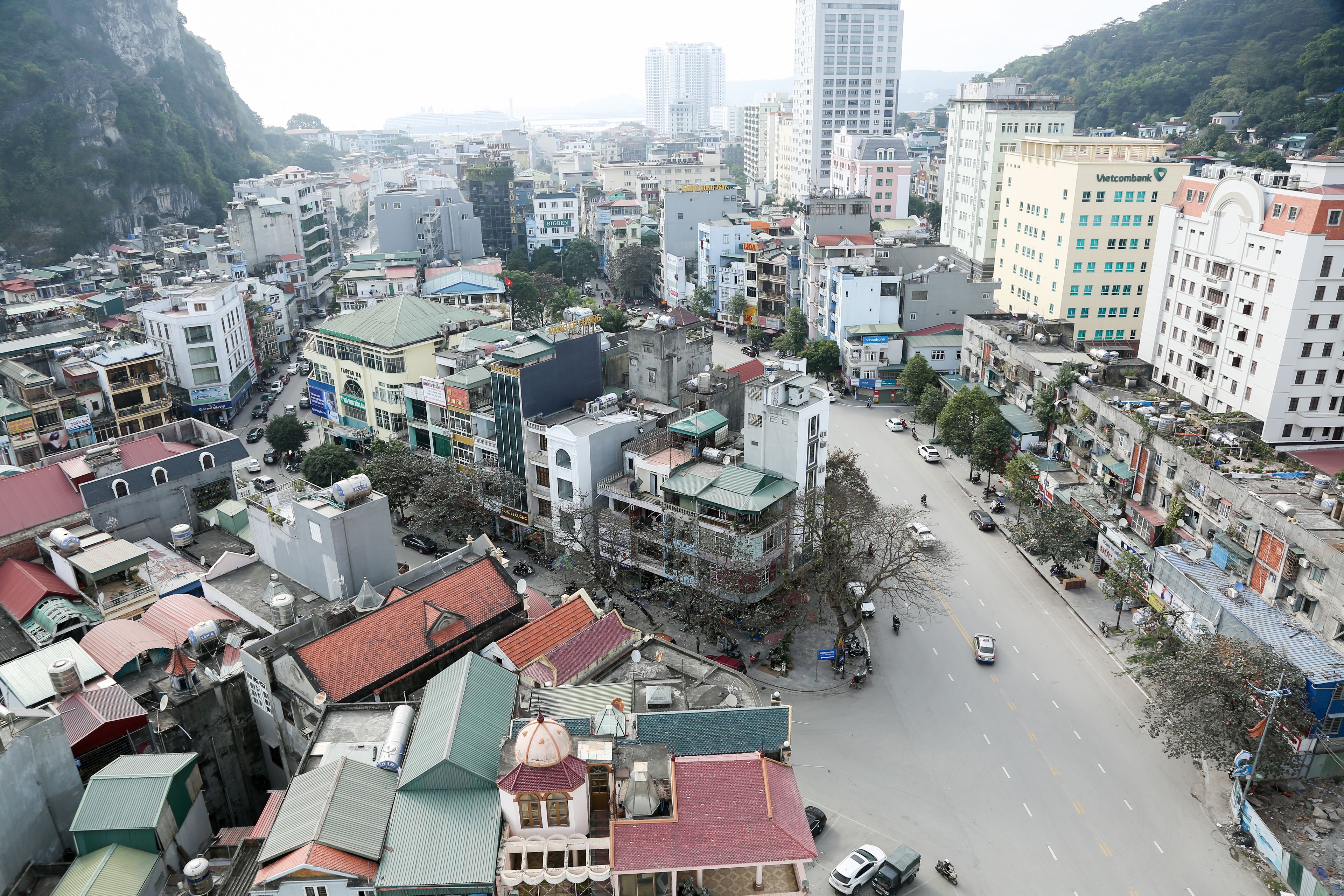 superior double or twin room, non smoking, city view | balcony