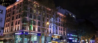 Grand Aras Hotel & Suites