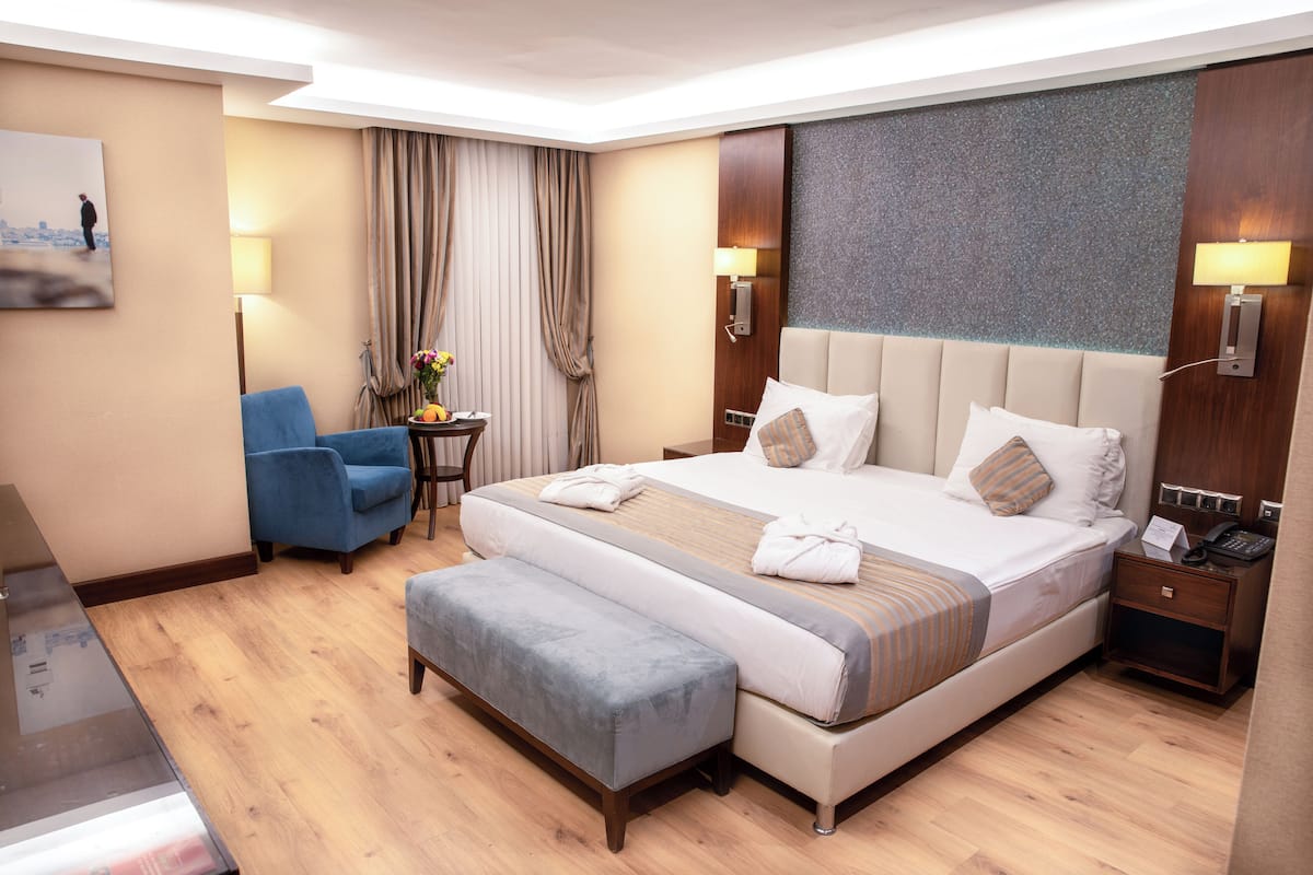 Sábanas de algodón egipcio, ropa de cama de alta calidad y minibar