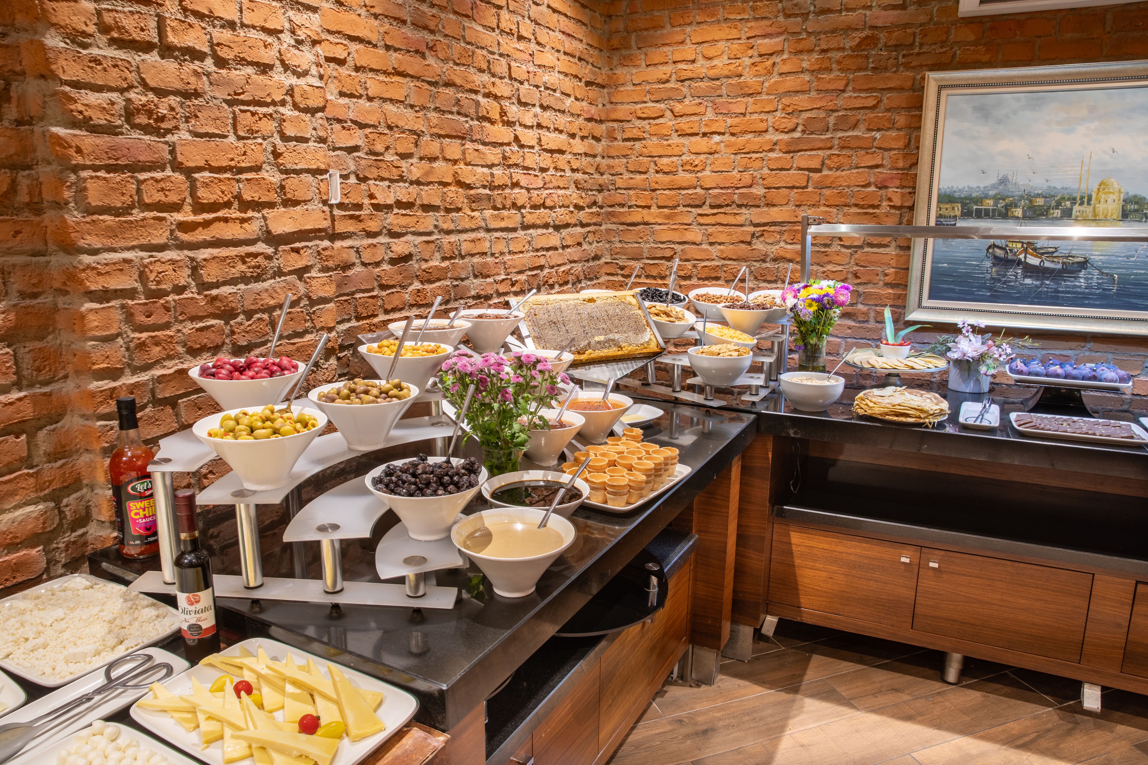 Daily buffet breakfast (TRY 650 per person)