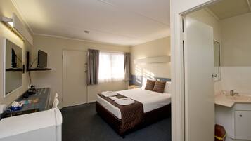 Desk, blackout drapes, iron/ironing board, free WiFi