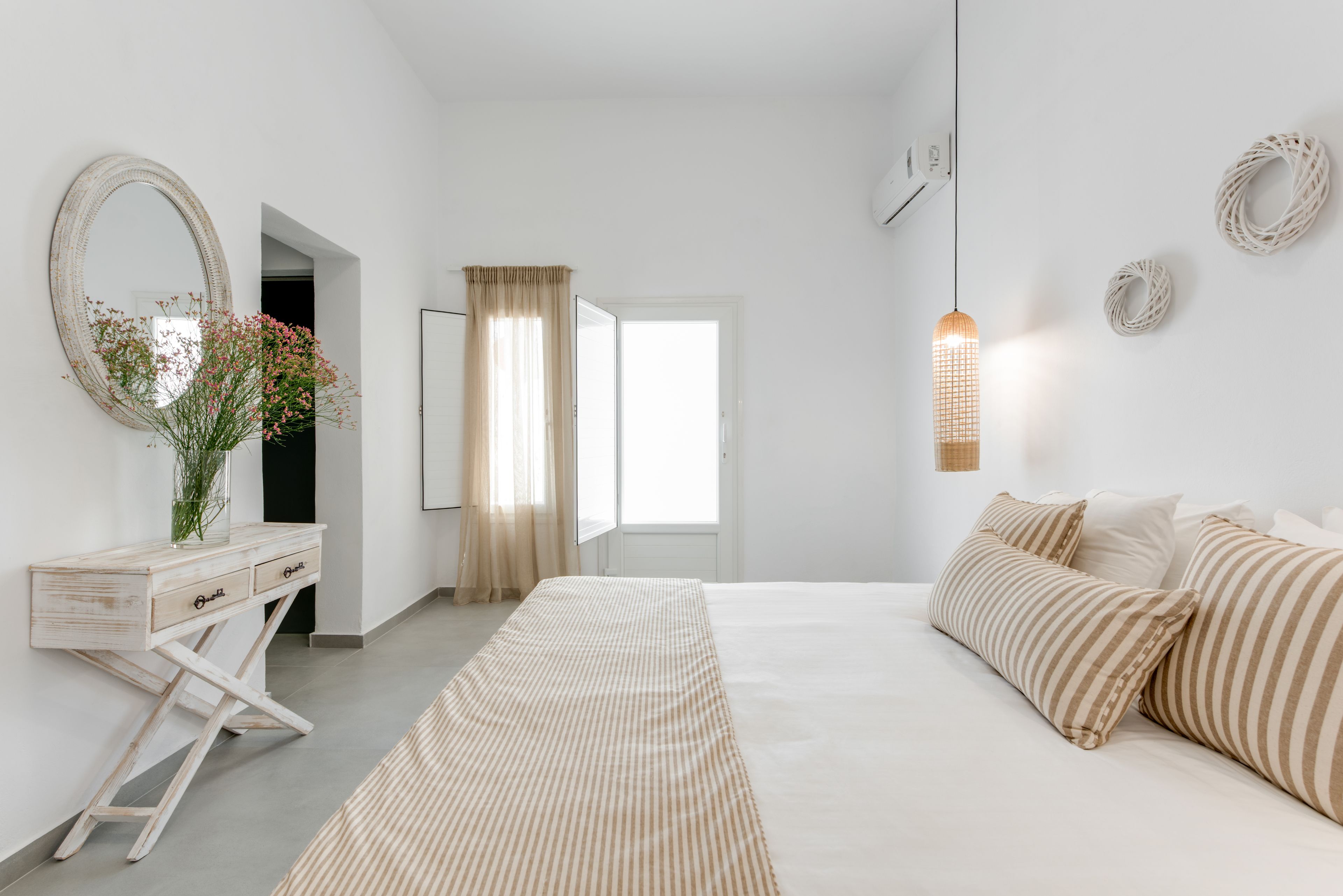 triple room | in-room safe, soundproofing, free wifi, bed sheets