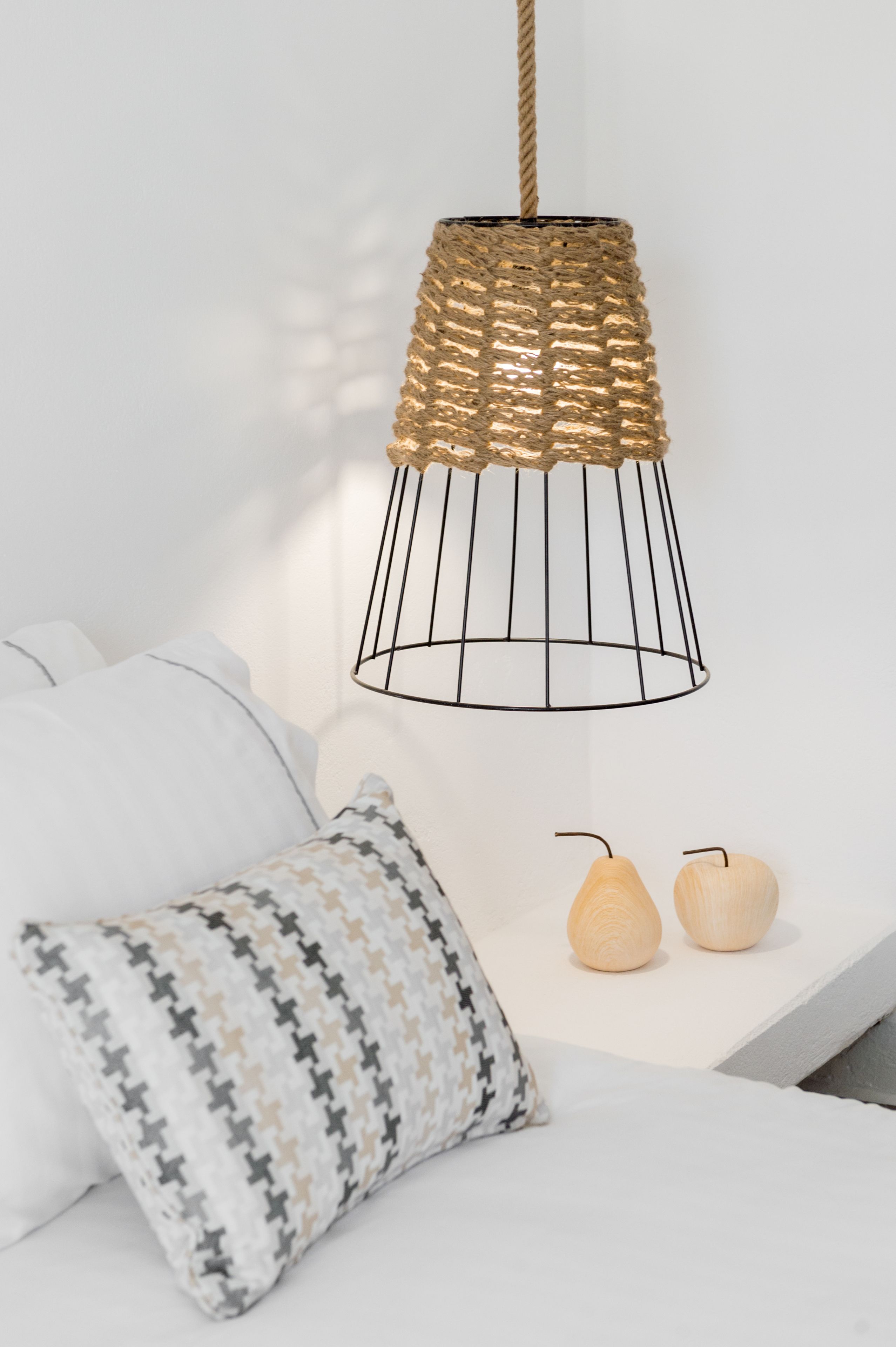 standard room | in-room safe, soundproofing, free wifi, bed sheets