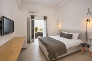 Superior Double Room | In-room safe, soundproofing, free WiFi, bed sheets - Hotel Eucalyptus (Santorini)