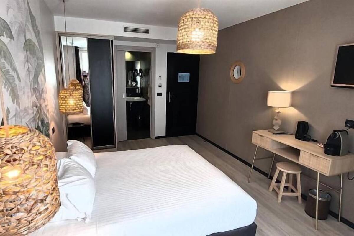 Premium bedding, minibar, in-room safe, individually decorated