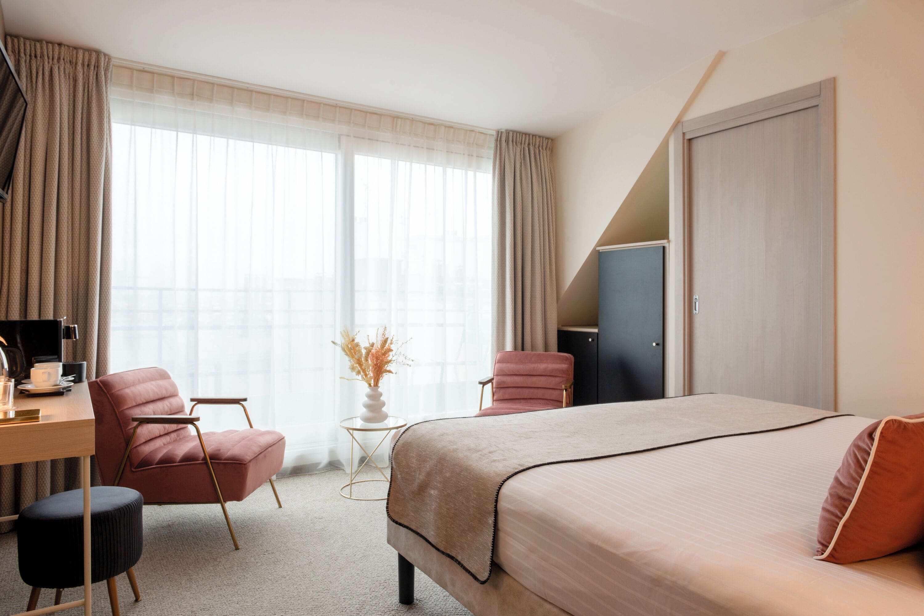 double or twin room, balcony | premium bedding, minibar, in-room safe, individually decorated
