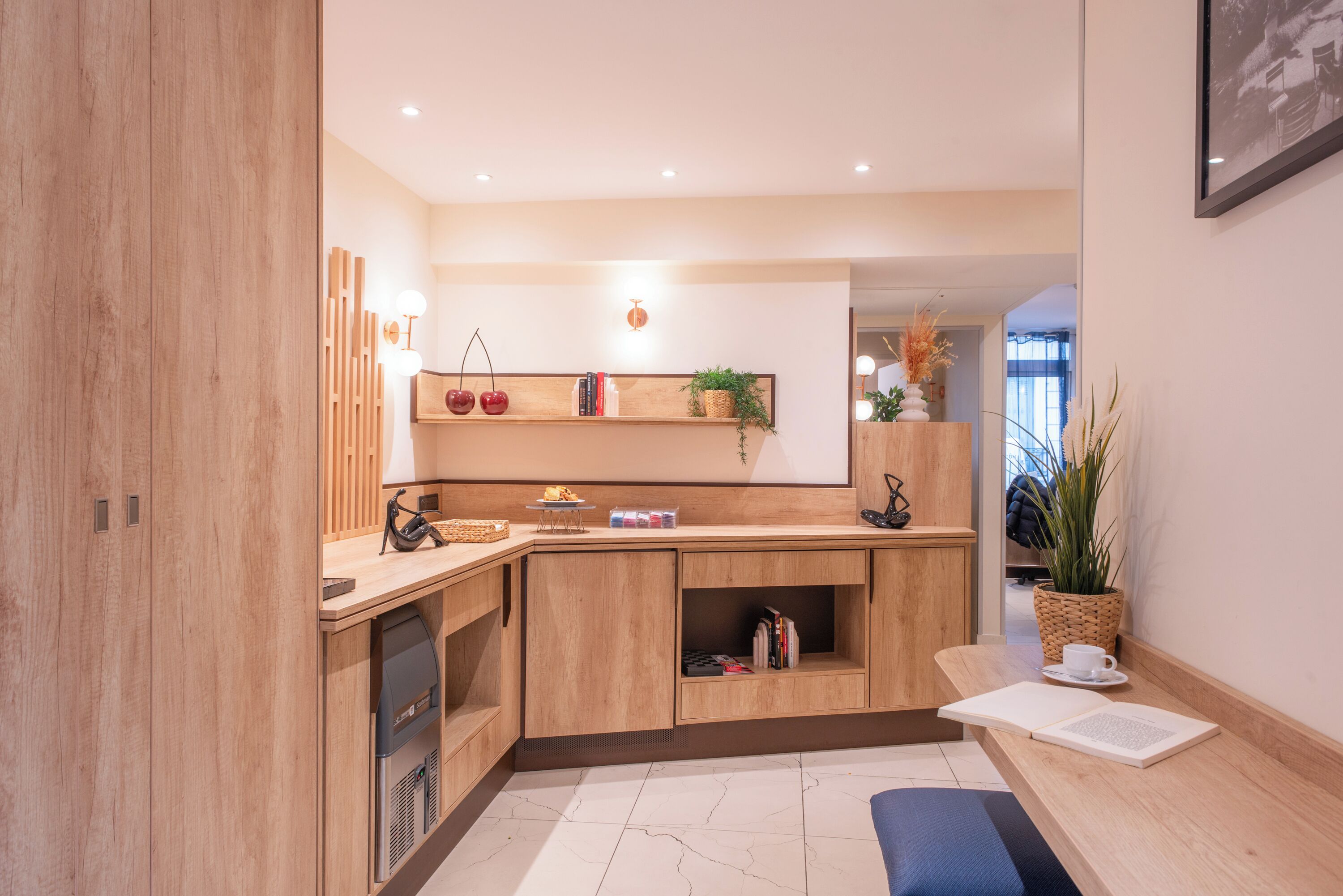 daily buffet breakfast (eur 16.00 per person)