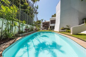 Outdoor pool, pool loungers