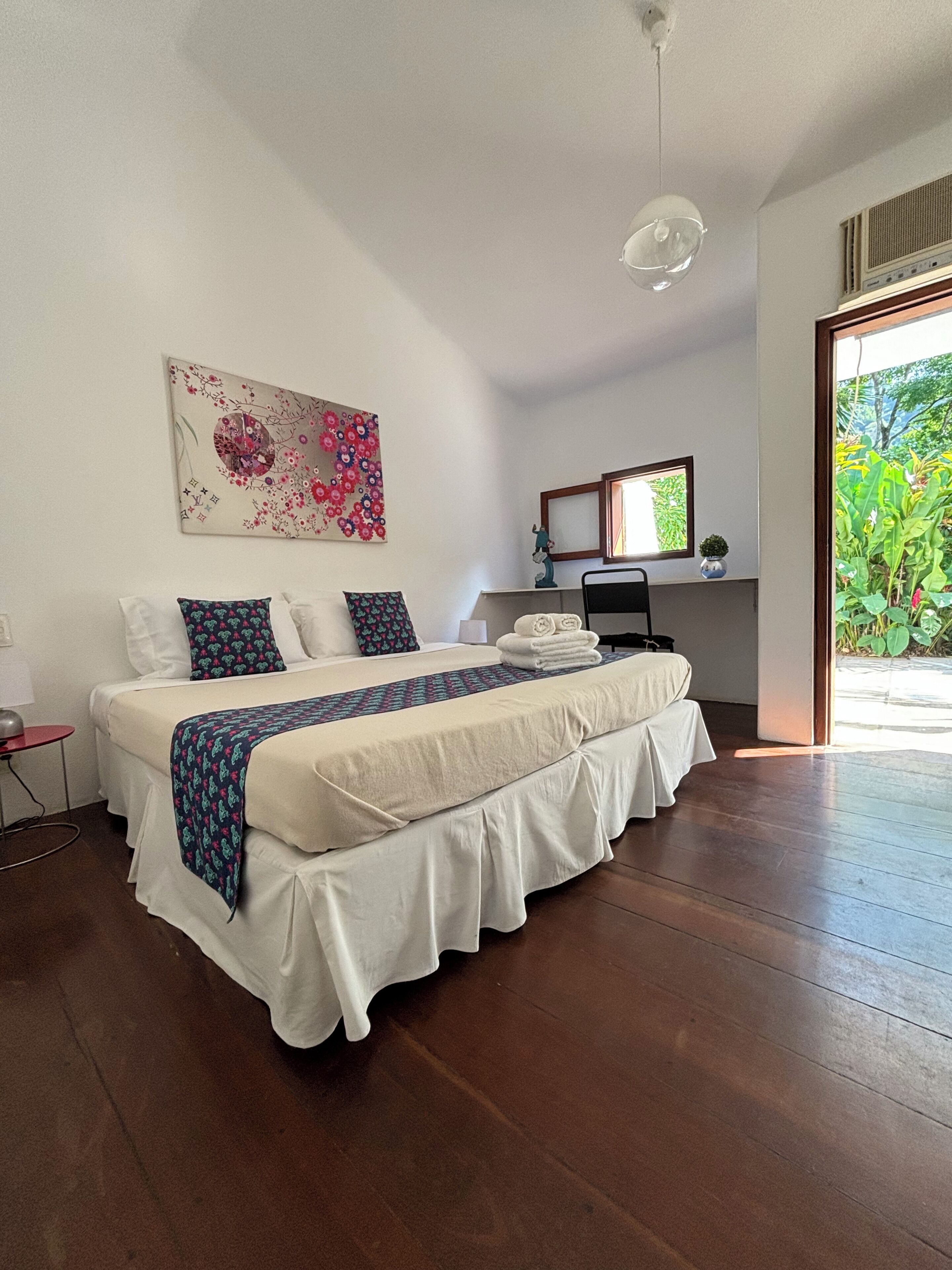 Standard Room, 1 Queen Bed Azul | Egyptian cotton sheets, premium bedding, minibar, in-room safe