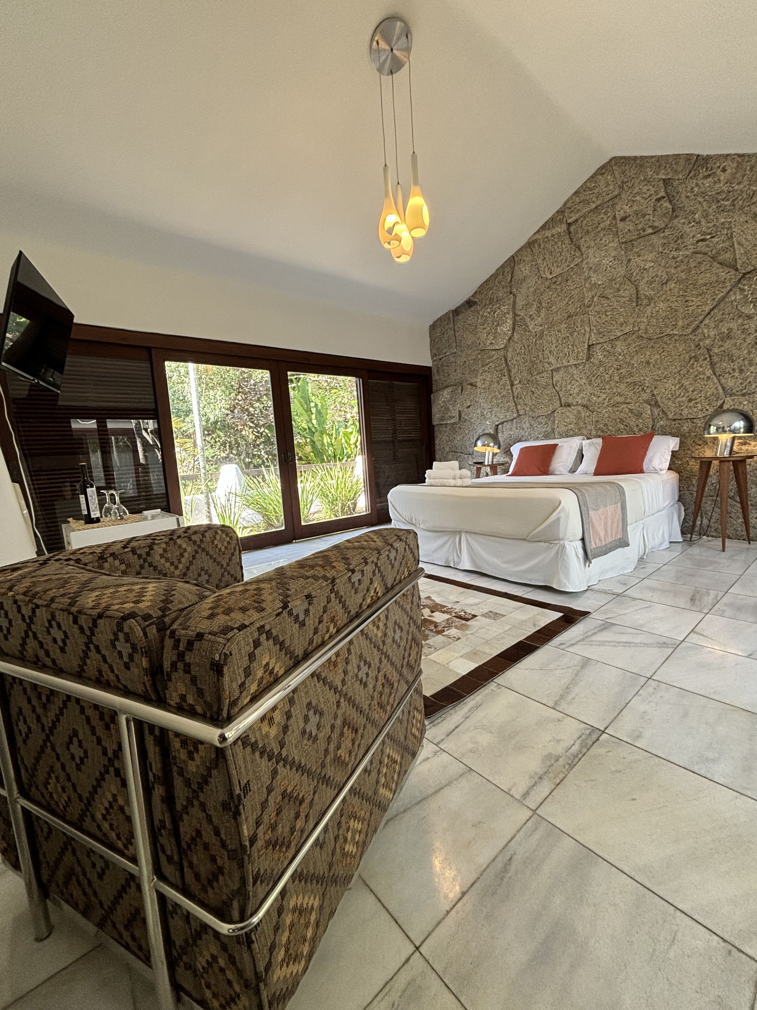 1 bedroom, egyptian cotton sheets, premium bedding, minibar