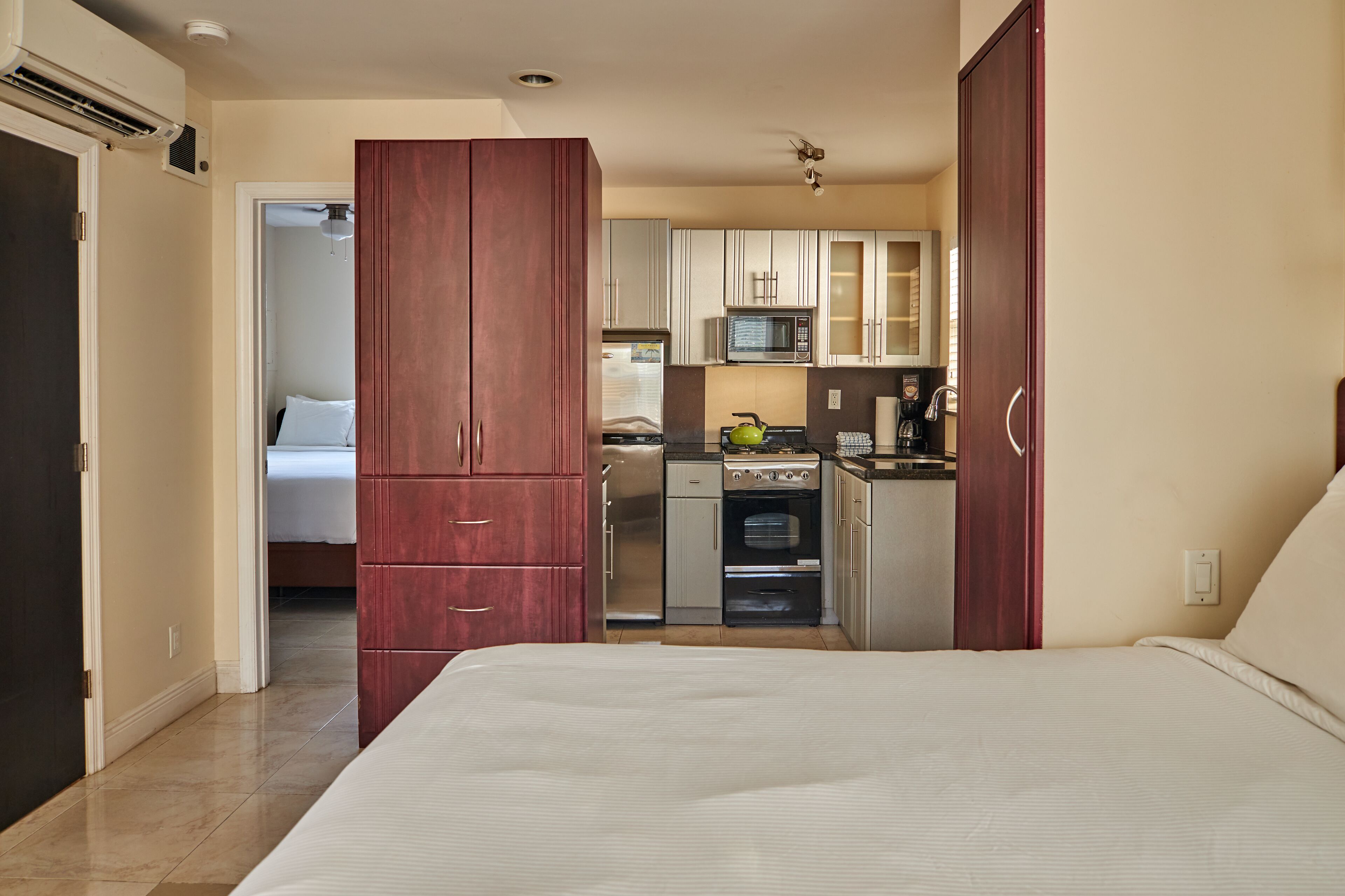 junior suite | 1 bedroom, iron/ironing board, free wifi, bed sheets