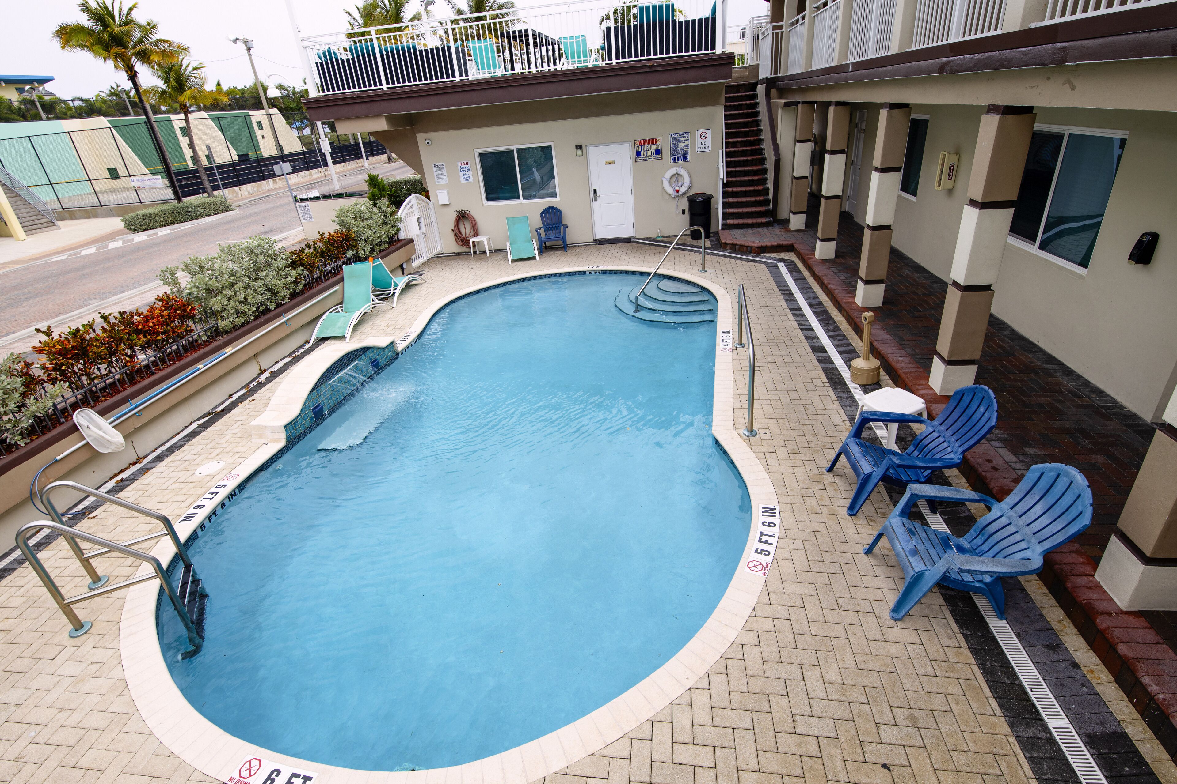 Indoor pool, outdoor pool, open 8:00 AM to 8:00 PM, sun loungers