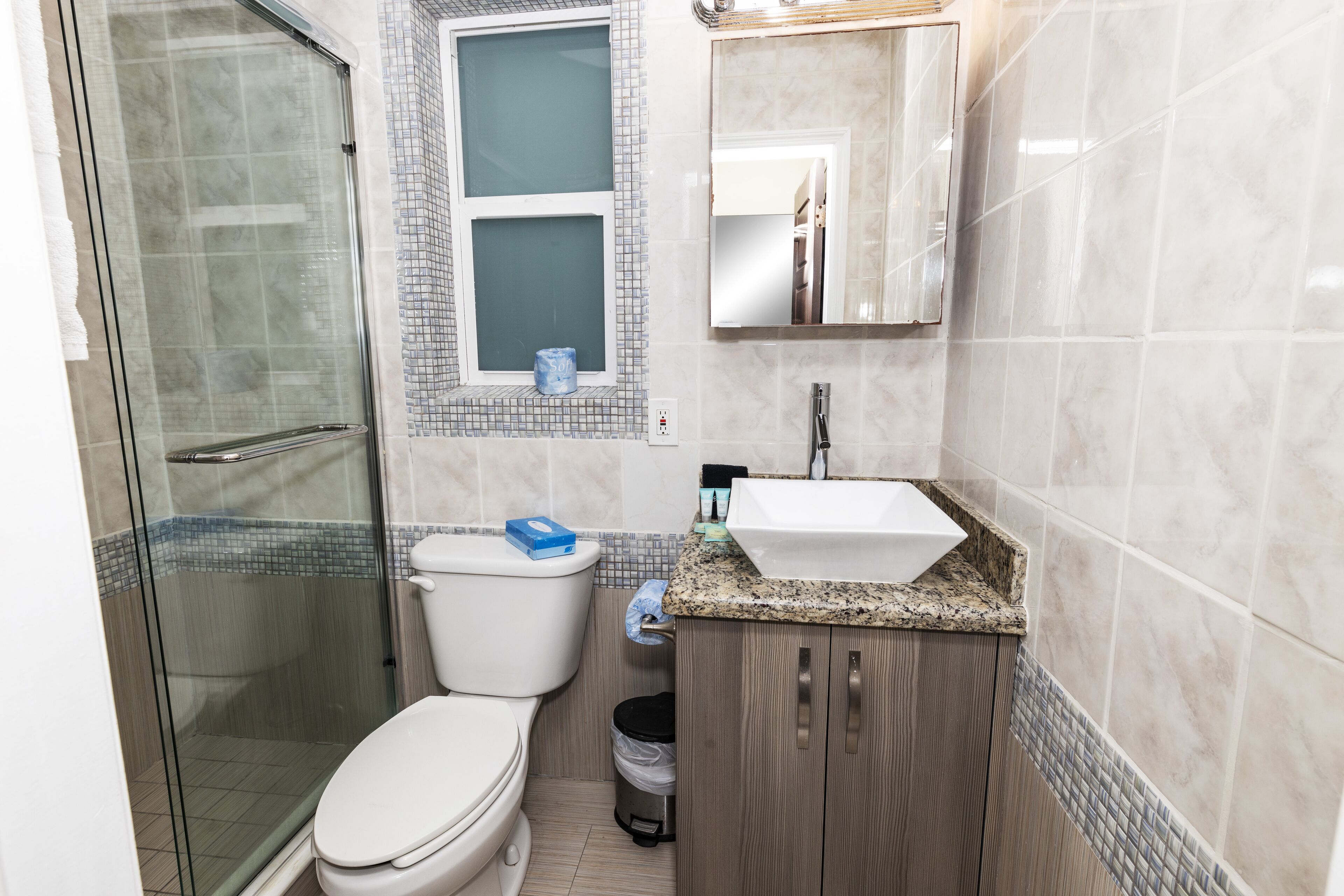 junior suite | 1 bedroom, iron/ironing board, free wifi, bed sheets