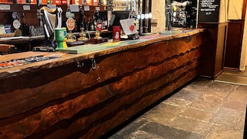 Bar (di hartanah)