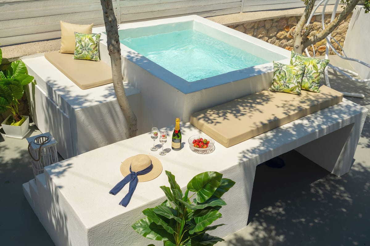 Apartment, 1 Bedroom, Hot Tub | Terrace/patio