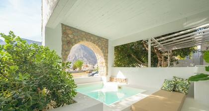 Loukas & Emma Eco Houses